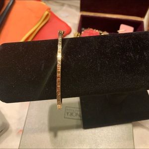 🛑SOLD🛑18k Yellow Gold Roman Numeral Bangle
